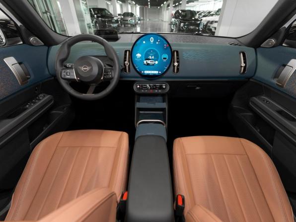 Mini Countryman III с пробегом 2025 года, цена 5 600 000 рублей, 2825 км, внедорожник, Автокод Объявления