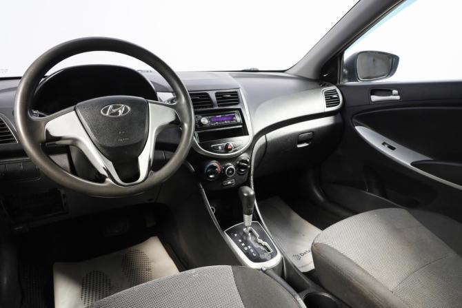Hyundai Solaris I с пробегом 2012 года, цена 899 000 рублей, 175000 км, хэтчбек, Автокод Объявления