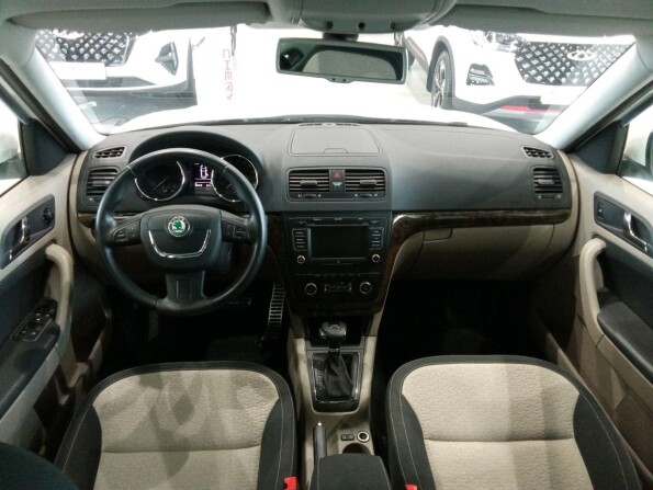 Skoda Yeti I с пробегом 2012 года, цена 1 177 000 рублей, 80417 км, offers.body_type.unknown, Автокод Объявления