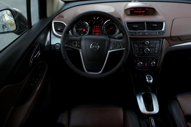 Opel Mokka I с пробегом 2013 года, цена 1 360 000 рублей, 91083 км, внедорожник, Автокод Объявления