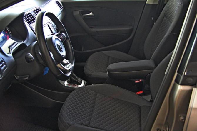 Volkswagen Polo V Рестайлинг с пробегом 2018 года, цена 1 311 600 рублей, 151289 км, седан, Автокод Объявления