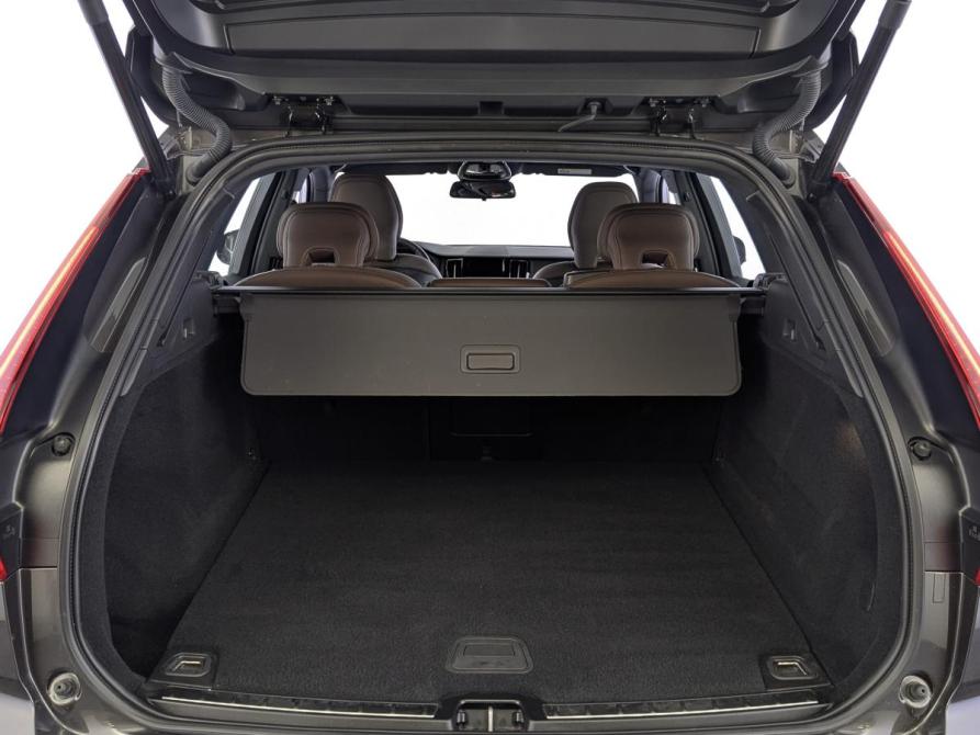 Volvo XC60 II Рестайлинг Москва  - изображение 10