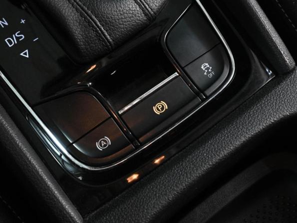 Skoda Karoq I с пробегом 2021 года, цена 2 249 000 рублей, 124612 км, внедорожник, Автокод Объявления