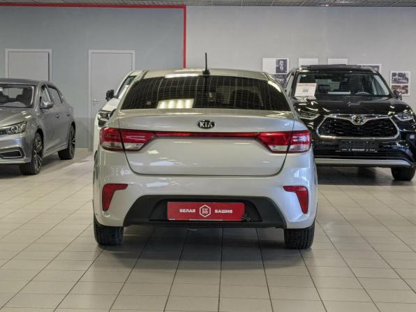 Kia Rio IV с пробегом 2017 года, цена 999 900 рублей, 318000 км, седан, Автокод Объявления