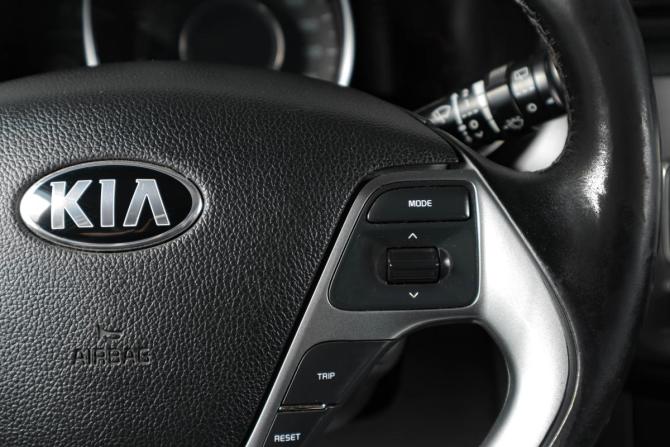 Kia Rio III Рестайлинг с пробегом 2016 года, цена 1 129 000 рублей, 175000 км, хэтчбек, Автокод Объявления
