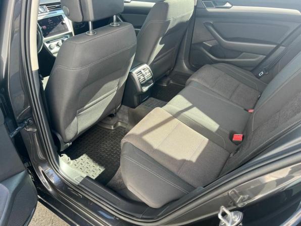 Volkswagen Passat B8 с пробегом 2018 года, цена 1 797 000 рублей, 161174 км, седан, Автокод Объявления