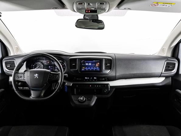 Peugeot Traveller I с пробегом 2019 года, цена 2 299 000 рублей, 210324 км, минивэн, Автокод Объявления