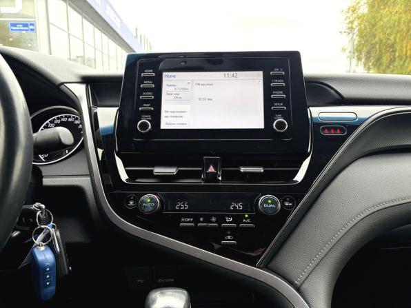 Toyota Camry VIII (XV70) Рестайлинг с пробегом 2022 года, цена 3 690 000 рублей, 23300 км, седан, Автокод Объявления