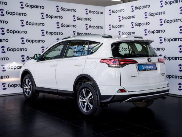 Toyota RAV4 IV (XA40) Рестайлинг с пробегом 2016 года, цена 2 235 000 рублей, 126670 км, внедорожник, Автокод Объявления