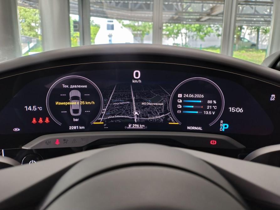 Porsche Taycan I Москва  - изображение 19