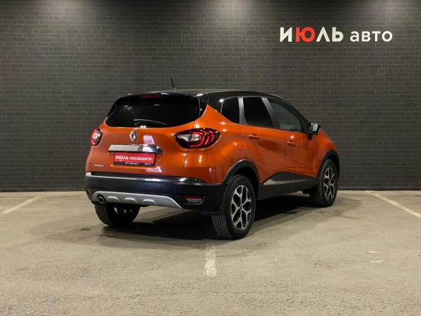 Renault Kaptur I с пробегом 2017 года, цена 1 430 000 рублей, 102423 км, внедорожник, Автокод Объявления