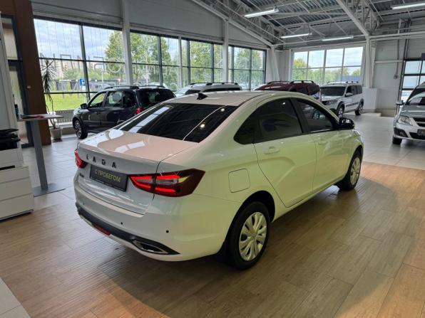 Lada (ВАЗ) Vesta I Рестайлинг (NG) с пробегом 2023 года, цена 1 220 000 рублей, 55654 км, седан, Автокод Объявления
