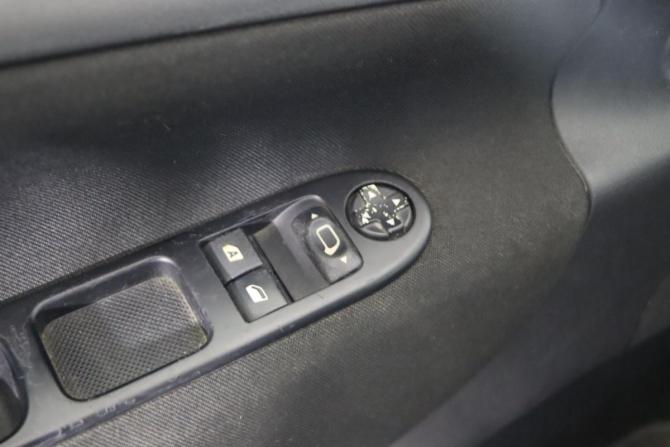 Peugeot 207 I Рестайлинг с пробегом 2010 года, цена 419 990 рублей, 83854 км, хэтчбек, Автокод Объявления