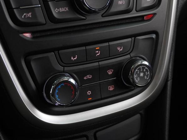 Opel Mokka I с пробегом 2014 года, цена 1 059 000 рублей, 125694 км, внедорожник, Автокод Объявления