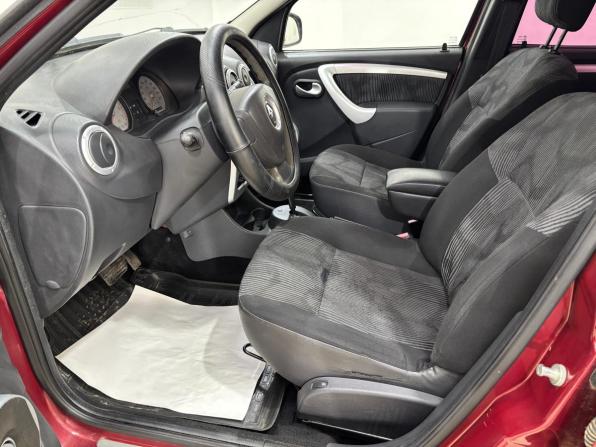 Renault Logan I Рестайлинг с пробегом 2012 года, цена 445 000 рублей, 195488 км, седан, Автокод Объявления