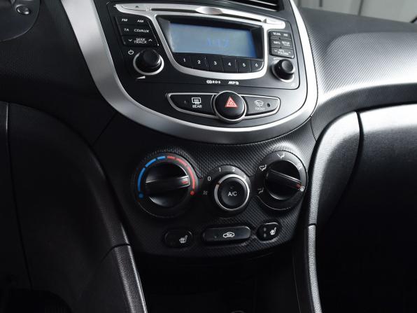 Hyundai Solaris I с пробегом 2011 года, цена 649 999 рублей, 178627 км, хэтчбек, Автокод Объявления