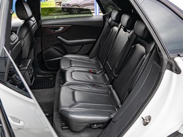 Audi Q8 I (4M) с пробегом 2018 года, цена 5 600 000 рублей, 121978 км, внедорожник, Автокод Объявления