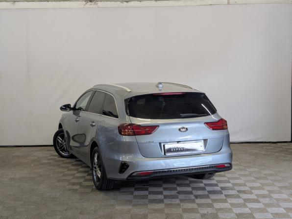Kia Ceed III с пробегом 2020 года, цена 1 890 000 рублей, 91490 км, универсал, Автокод Объявления