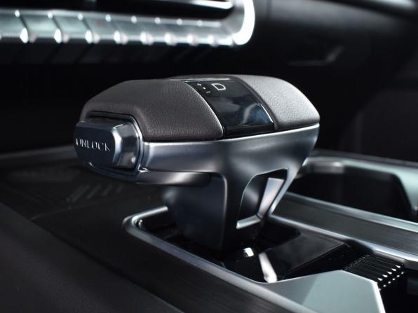 Nissan Frontier Pro с пробегом 2026 года, цена 4 759 995 рублей, 24 км, offers.body_type.unknown, Автокод Объявления