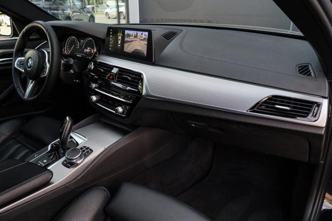 BMW 5 серии VII (G30/G31/G38) с пробегом 2018 года, цена 4 330 000 рублей, 85254 км, седан, Автокод Объявления