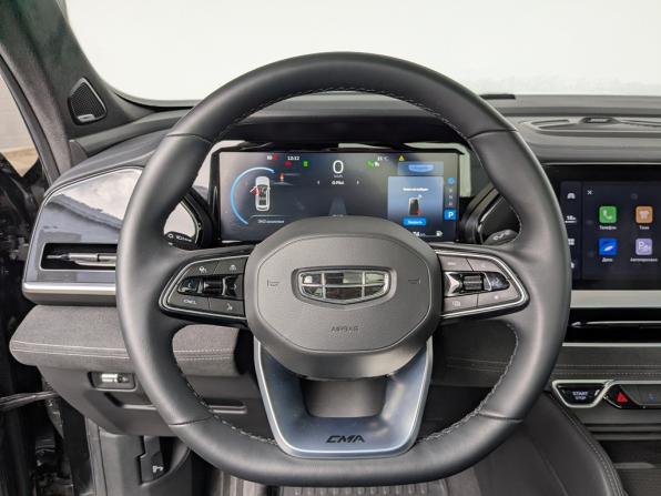 Geely Monjaro I Рестайлинг с пробегом 2025 года, цена 4 000 000 рублей, 14663 км, внедорожник, Автокод Объявления