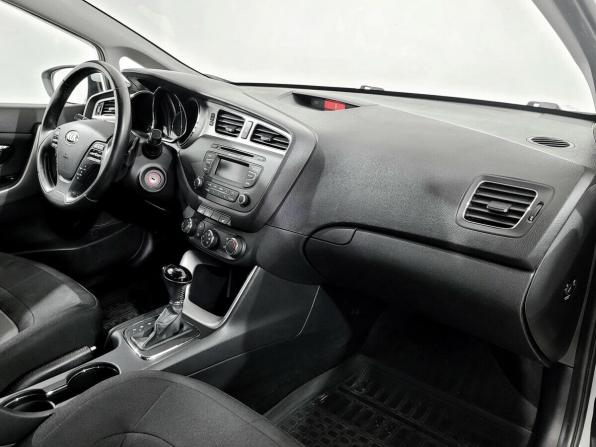 Kia Ceed II с пробегом 2015 года, цена 1 220 000 рублей, 110555 км, хэтчбек, Автокод Объявления