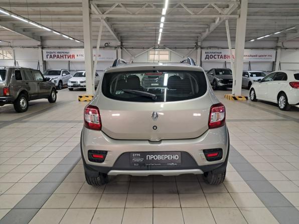 Renault Sandero II с пробегом 2017 года, цена 960 000 рублей, 118102 км, хэтчбек, Автокод Объявления