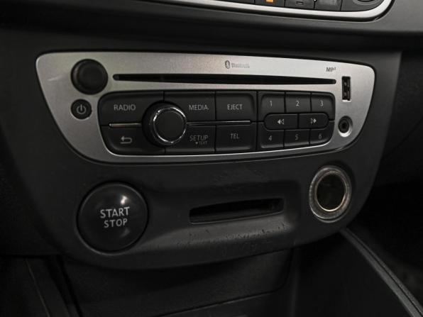 Renault Fluence I Рестайлинг с пробегом 2013 года, цена 909 000 рублей, 187400 км, седан, Автокод Объявления