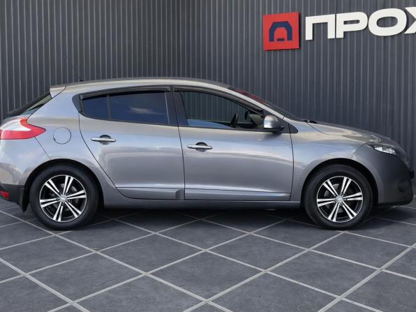 Renault Megane III Рестайлинг с пробегом 2012 года, цена 577 000 рублей, 269790 км, хэтчбек, Автокод Объявления