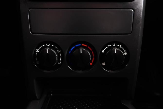 Lada (ВАЗ) Priora I Рестайлинг с пробегом 2016 года, цена 799 000 рублей, 180000 км, седан, Автокод Объявления