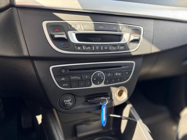 Renault Fluence I с пробегом 2011 года, цена 645 000 рублей, 141000 км, седан, Автокод Объявления