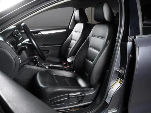 Volkswagen Jetta VI Рестайлинг с пробегом 2016 года, цена 1 450 000 рублей, 151487 км, седан, Автокод Объявления