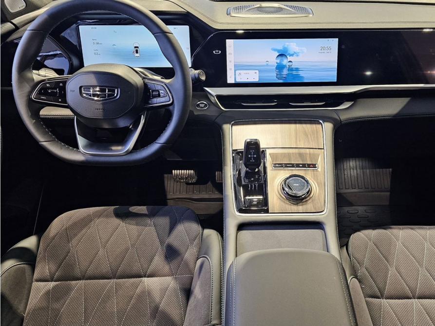 Geely Monjaro I Москва  - изображение 16