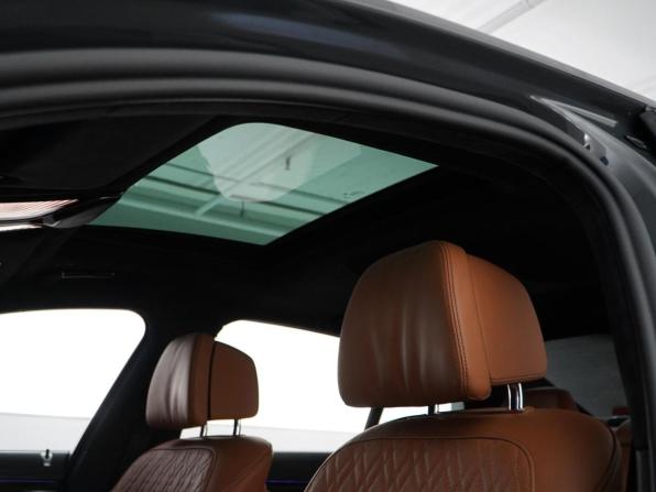 BMW 7 серии VI (G11/G12) Рестайлинг с пробегом 2019 года, цена 5 150 055 рублей, 87383 км, седан, Автокод Объявления