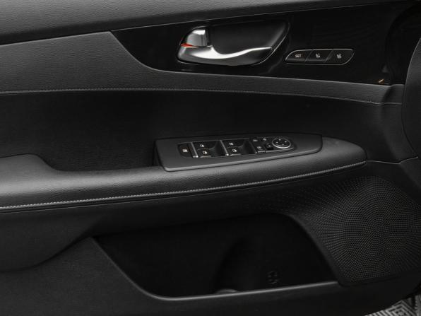 Kia Cerato IV Рестайлинг с пробегом 2022 года, цена 2 480 000 рублей, 74205 км, седан, Автокод Объявления
