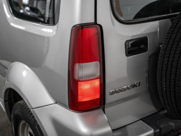 Suzuki Jimny III Рестайлинг 2 с пробегом 2014 года, цена 1 050 000 рублей, 234456 км, внедорожник, Автокод Объявления
