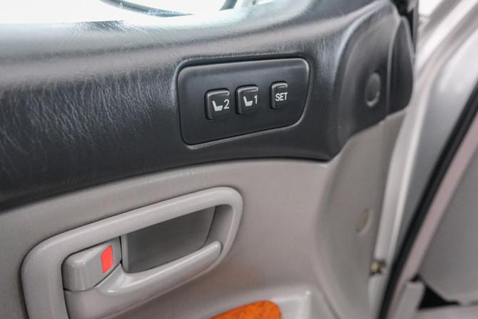 Toyota Land Cruiser 100 Series с пробегом 1998 года, цена 1 699 000 рублей, 414000 км, внедорожник, Автокод Объявления