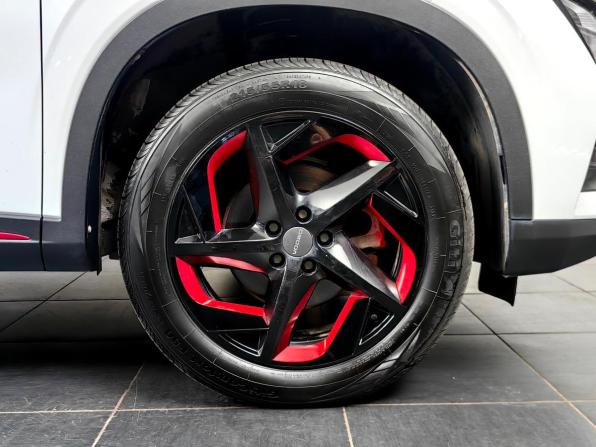 Omoda C5 I с пробегом 2023 года, цена 1 888 000 рублей, 49788 км, внедорожник, Автокод Объявления