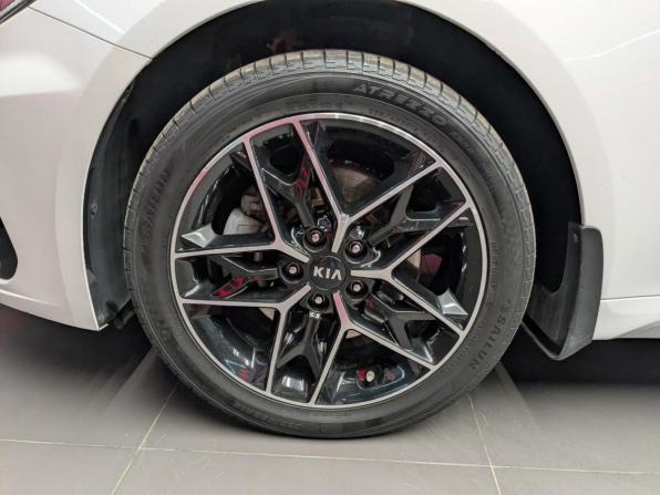 Kia Optima IV Рестайлинг с пробегом 2019 года, цена 2 060 000 рублей, 111354 км, седан, Автокод Объявления