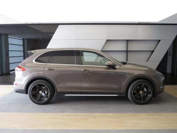 Porsche Cayenne II Рестайлинг (958) с пробегом 2015 года, цена 2 999 000 рублей, 250000 км, внедорожник, Автокод Объявления