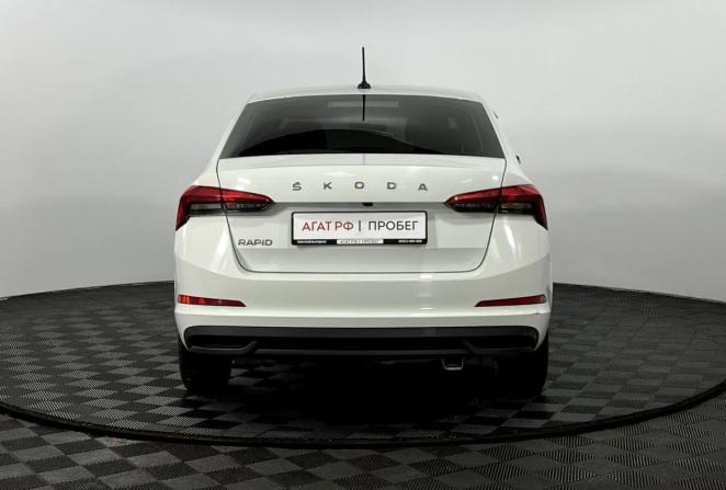 Skoda Rapid II с пробегом 2021 года, цена 1 650 000 рублей, 77003 км, лифтбек, Автокод Объявления