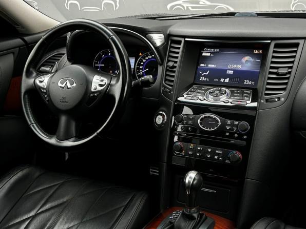 Infiniti QX70 с пробегом 2016 года, цена 2 299 000 рублей, 106800 км, внедорожник, Автокод Объявления