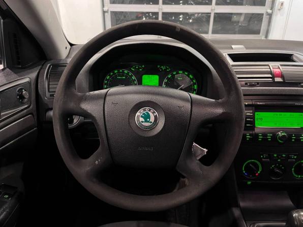 Skoda Octavia II (A5) с пробегом 2007 года, цена 399 000 рублей, 186806 км, лифтбек, Автокод Объявления