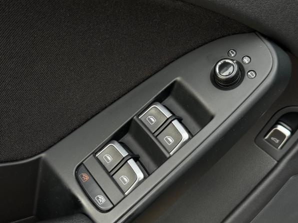 Audi A4 IV (B8) Рестайлинг с пробегом 2012 года, цена 1 265 000 рублей, 202564 км, седан, Автокод Объявления