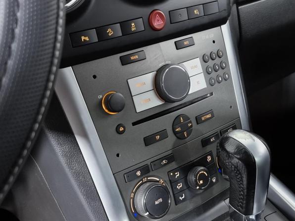 Opel Antara I Рестайлинг с пробегом 2014 года, цена 1 049 000 рублей, 211071 км, внедорожник, Автокод Объявления