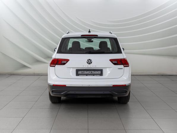 Volkswagen Tiguan II Рестайлинг с пробегом 2022 года, цена 3 048 000 рублей, 37155 км, внедорожник, Автокод Объявления