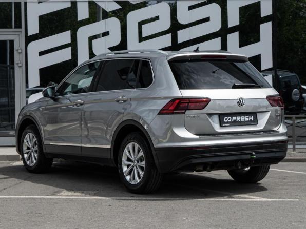 Volkswagen Tiguan II с пробегом 2017 года, цена 1 999 000 рублей, 230935 км, внедорожник, Автокод Объявления