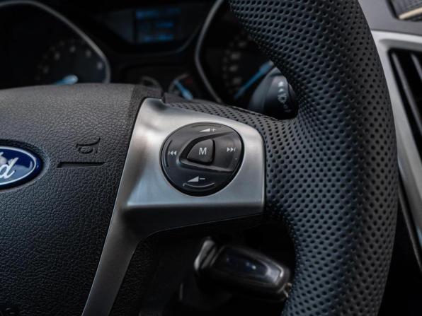 Ford Focus III с пробегом 2012 года, цена 850 000 рублей, 93146 км, седан, Автокод Объявления