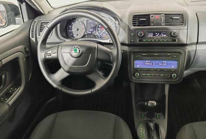 Skoda Fabia II Рестайлинг с пробегом 2011 года, цена 750 000 рублей, 165000 км, хэтчбек, Автокод Объявления