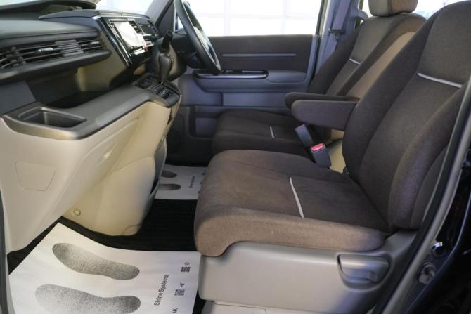 Honda Stepwgn V Рестайлинг с пробегом 2019 года, цена 2 249 000 рублей, 78000 км, минивэн, Автокод Объявления
